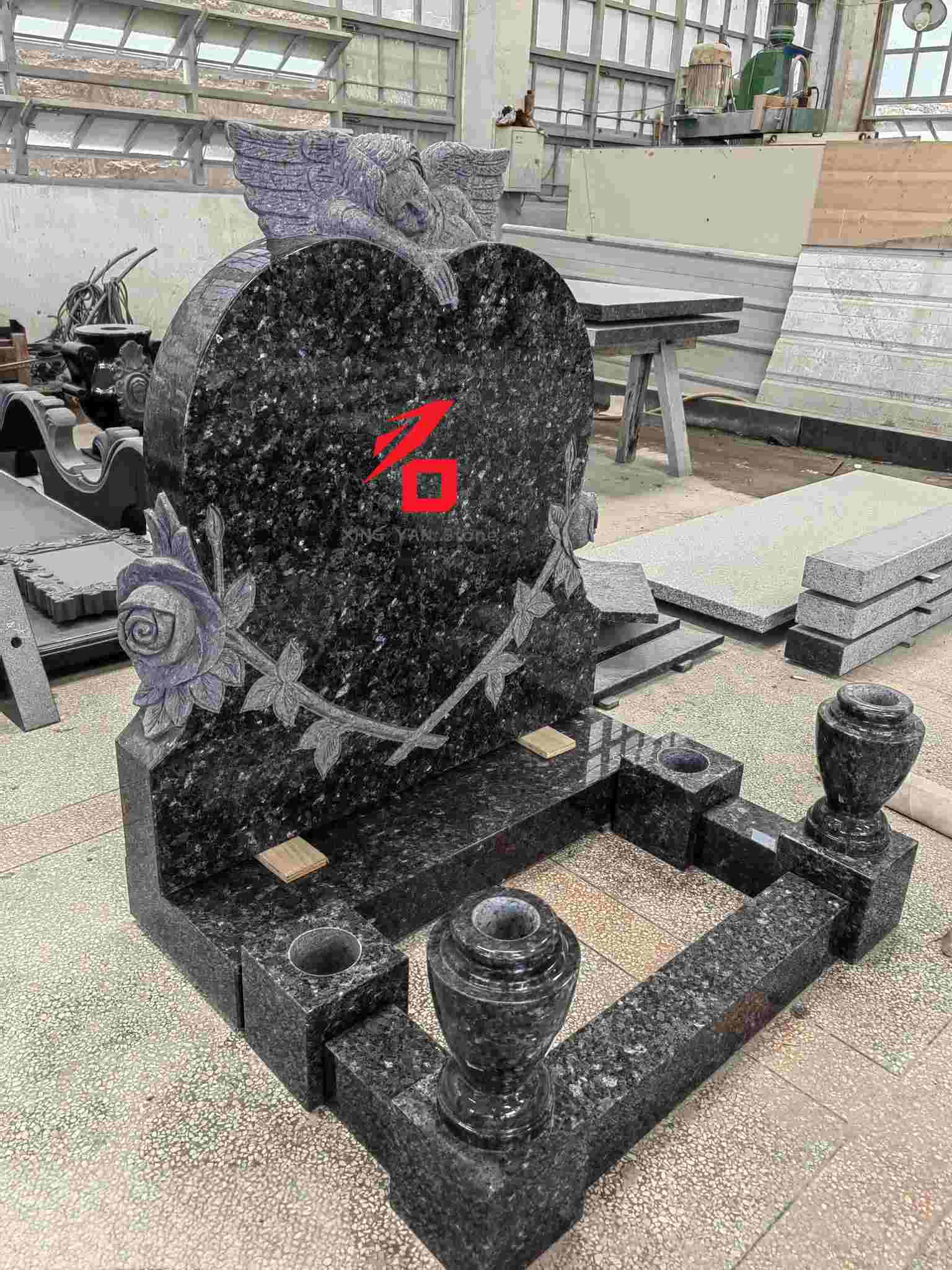 Leac uaighe Cuimhneacháin Aingeal Cruth Chroí Blue Pearl Eibhear